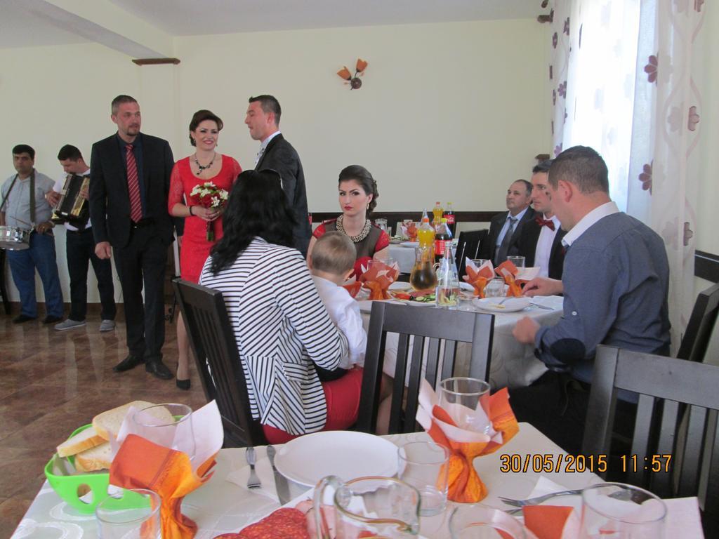 Pensiunea Ramona Tulcea Exterior foto